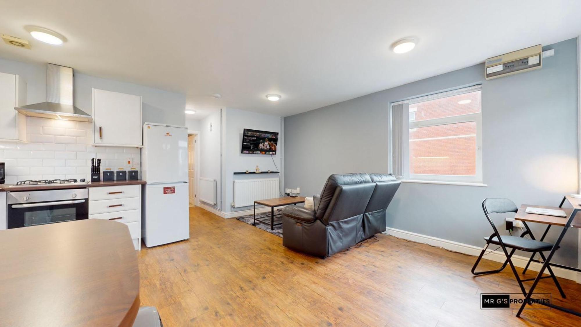 Cardiff City Centre With Free Parking Exterior photo
